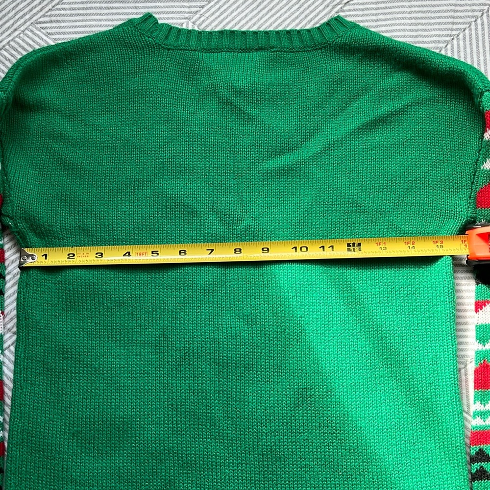 Christmas sweater - Picture 3 of 3